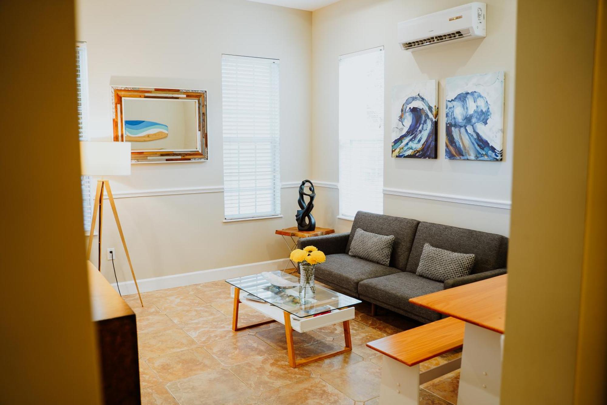 Shangri-La Boutique Bed & Breakfast West Bay Δωμάτιο φωτογραφία